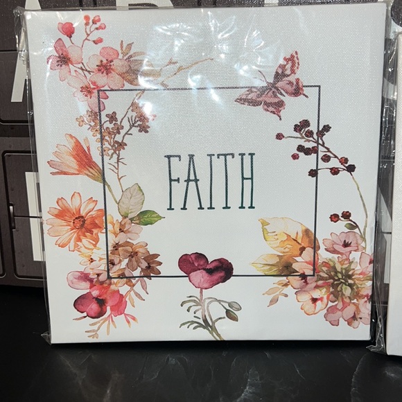New 2PC Canvas Set “Nothing is impossible with God” & “Faith” Canvas Wall Art - Picture 4 of 6